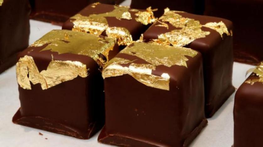 قطعة من شوكولاته سويسرية