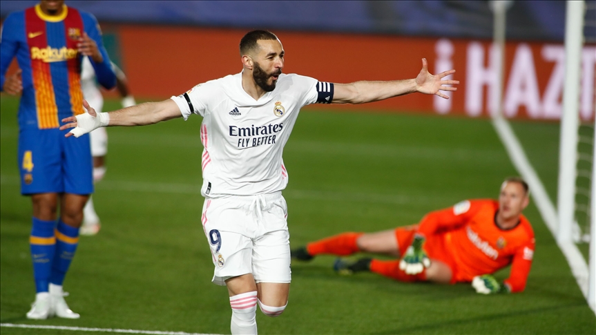 حسم ريال مدريد كلاسيكو إسبانيا لصالحه بتغلبه على غريمه الأزلي برشلونة بهدفين لواحد