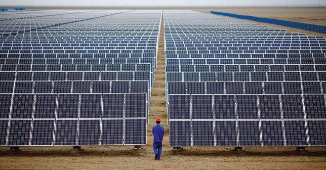 تتوقع الوكالة أن يولّد 90% من الكهرباء من مصادر طاقة متجددة بحلول عام 2050.