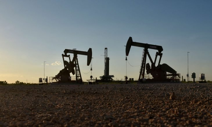 ربما يعتري التقلب سوق النفط في ظل تراجعات متكررة