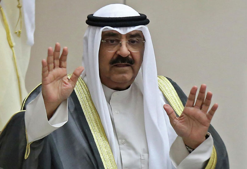 استهلّ الأمير الجديد عهده بفتح نيرانه على الجميع.